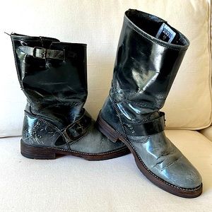 Frye Gray Patent Leather Buckle Engineer Boots 6.5 Used